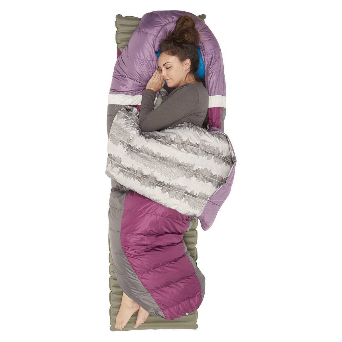 Sierra Designs Women&#39;s Backcountry Bed 650F 20° Degree Down Sleeping Bag - Purple