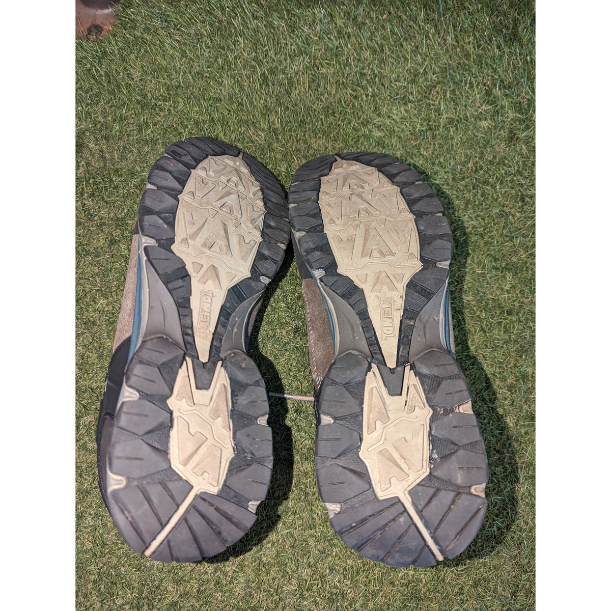 Meindl Ontario GTX Walking Shoes - Loden/ Black (Ex-Demo)