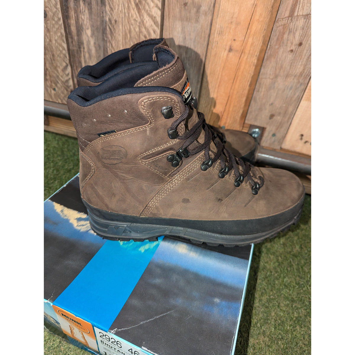 Meindl Bhutan MFS GTX Walking Boots - Dark Brown (Ex-Demo) UK 10