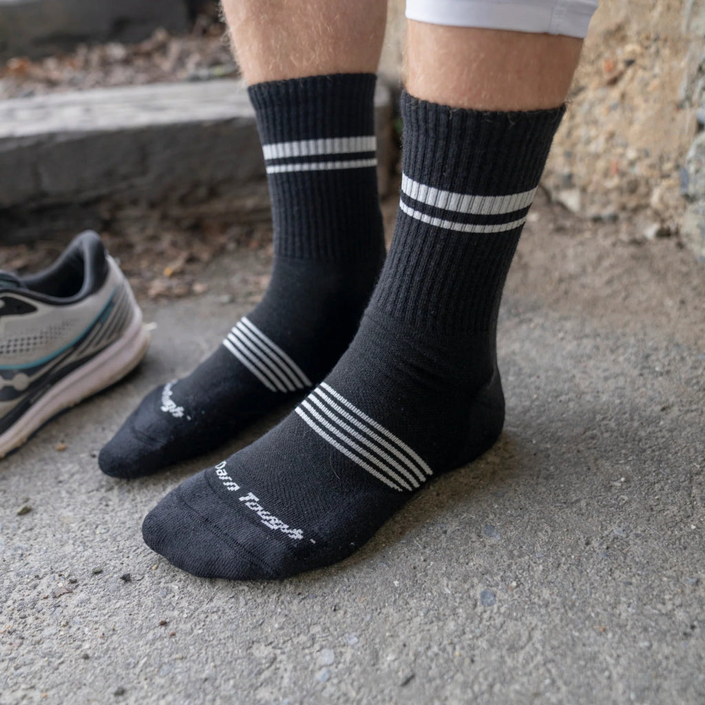 Darn Tough 1118 Men&#39;s Element Micro Crew Lightweight Running Socks - Hill and Dale Outdoors