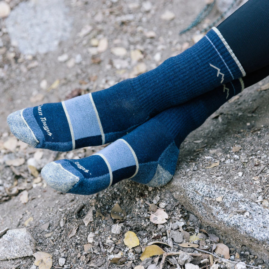 Darn Tough 1908 Women&#39;s Hiker Boot Full Cushion Midweight Hiking Sock - Eclipse - Hill and Dale Outdoors