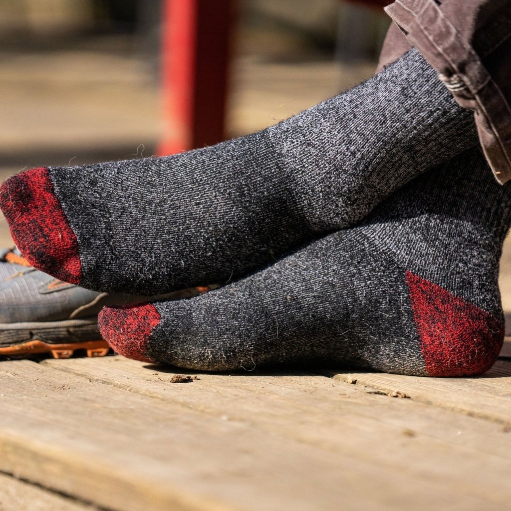 Darn Tough 1955 Men&#39;s Mountaineering Over - the - Calf Heavyweight Hiking Sock - Smoke - Hill and Dale Outdoors