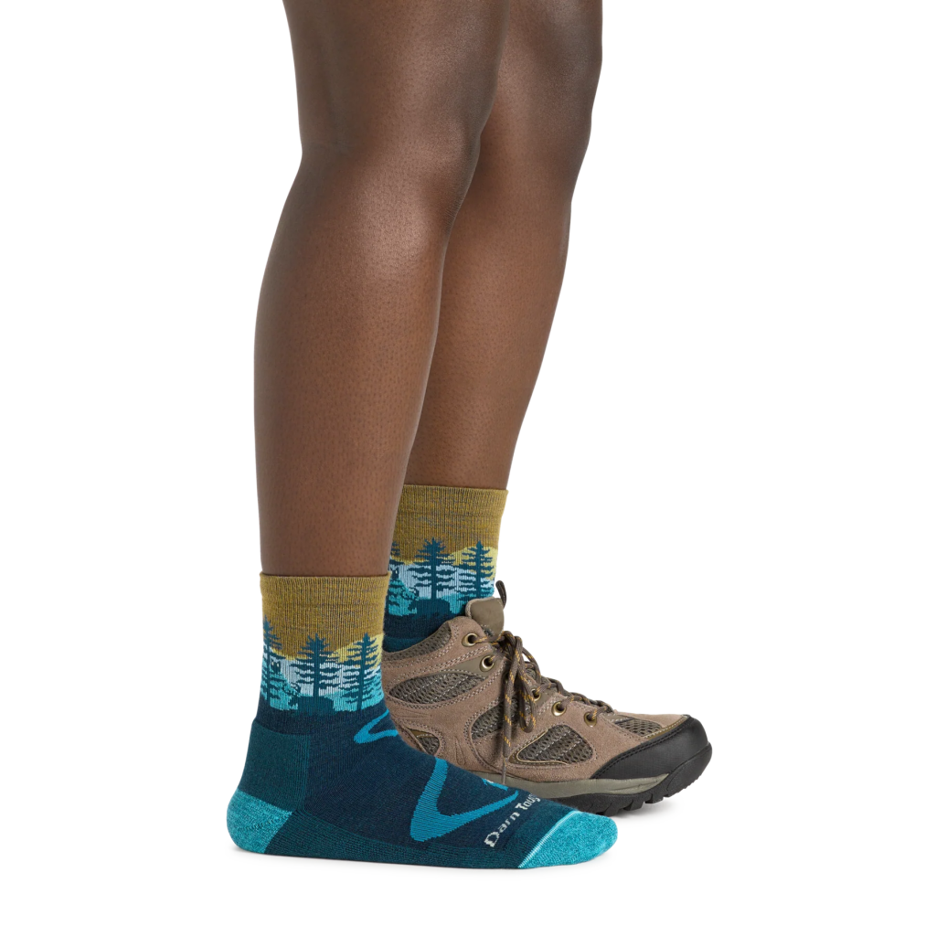 Darn Tough 5013 Women&#39;s Northwoods Micro Crew Midweight Hiking Socks - Hill and Dale Outdoors