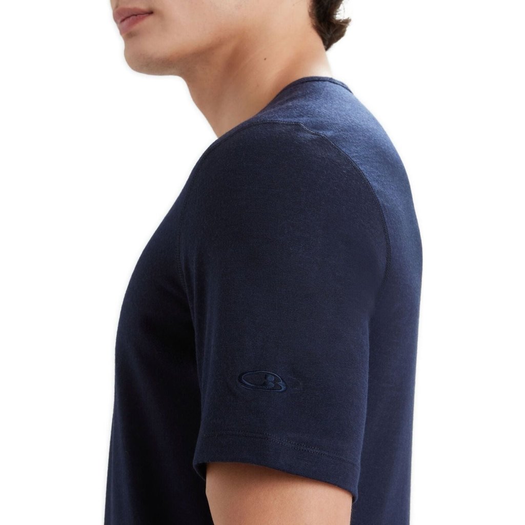 Icebreaker Men&#39;s Merino 200 Oasis Short Sleeve Crewe Thermal Top - Midnight Navy - Hill and Dale Outdoors