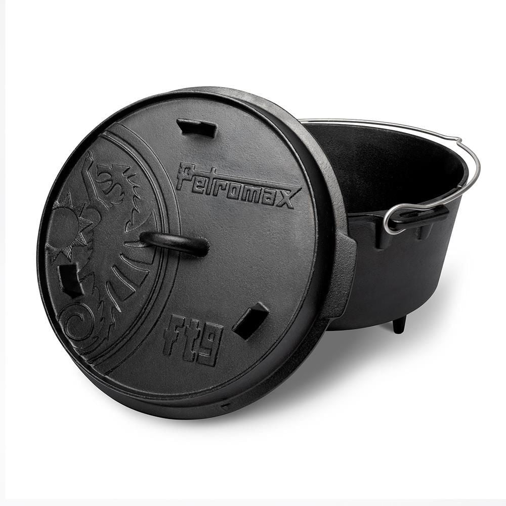 Petromax 7.5L FT9 Cast Iron Dutch Oven with Legs - Hill and Dale Outdoors