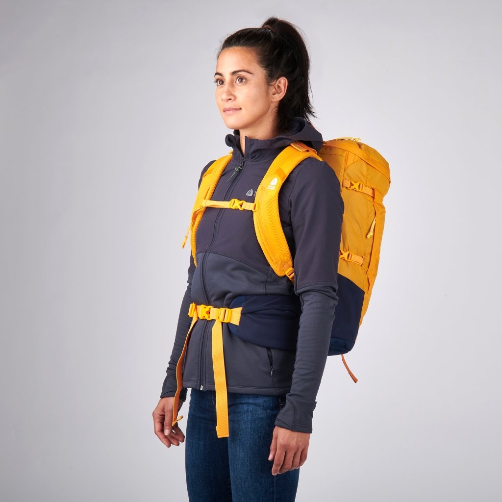 Sierra Designs Flex Hike 20L-30L Backpack Butterscotch/Navy