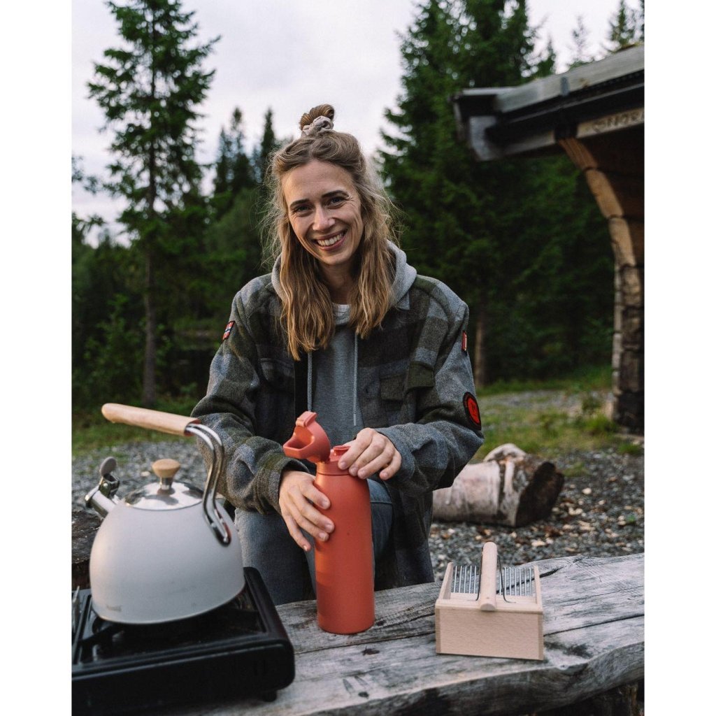 Sigg Water Bottle Shield Therm ONE 1.0L - Eco Red - Hill and Dale Outdoors