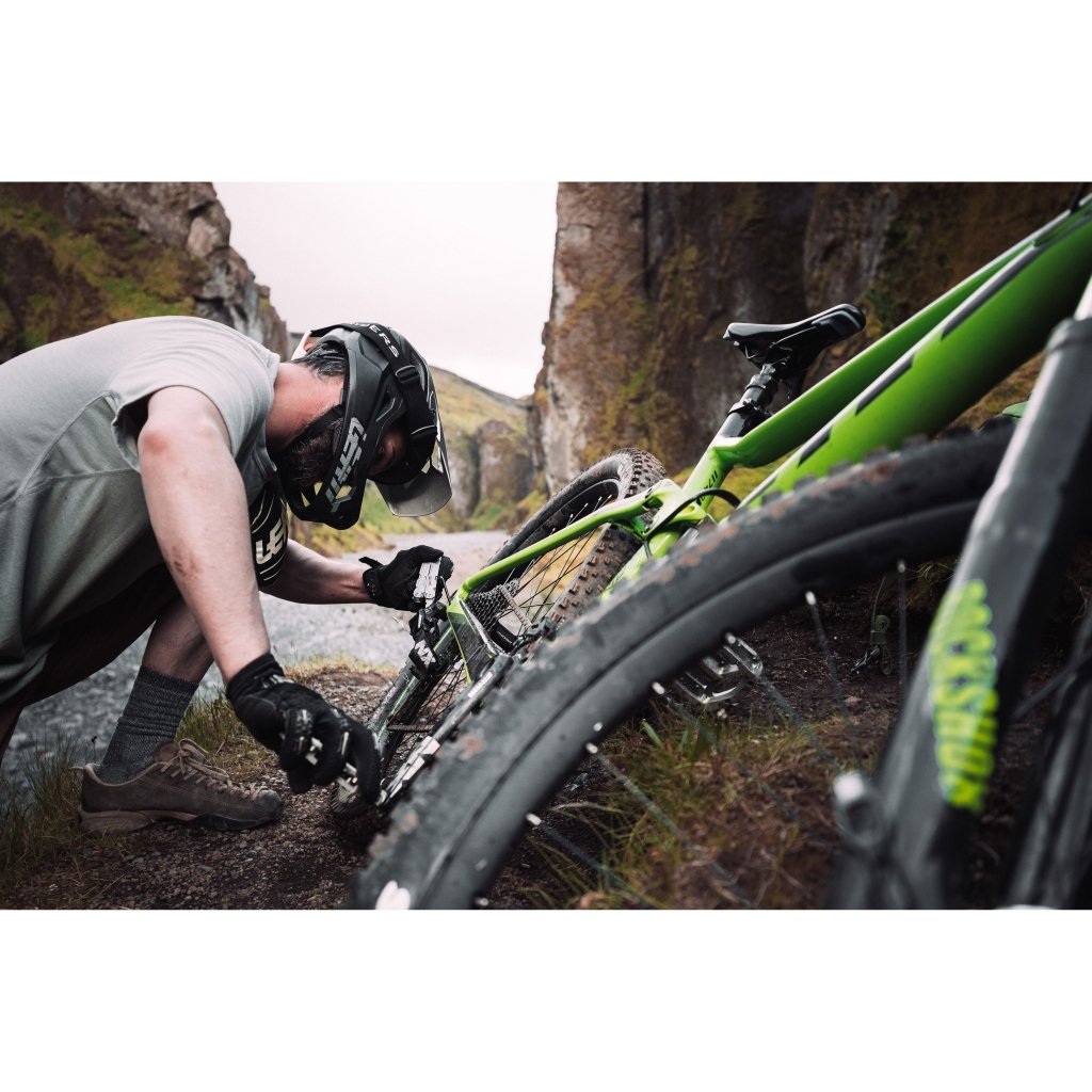 SOG Power Access Deluxe Multi - Tool - Hill and Dale Outdoors